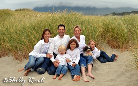 family beach photo with grandma